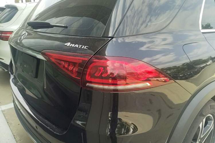 Used Mercedes-Benz GLE 2022 GLE 350 4MATIC Stylish Model Right Rear Taillight