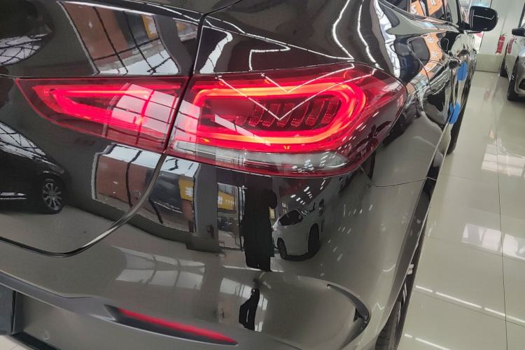 Used Mercedes-Benz GLE 2022 Refreshed GLE 350 4MATIC Coupe SUV Luxury Edition Right Rear Taillight