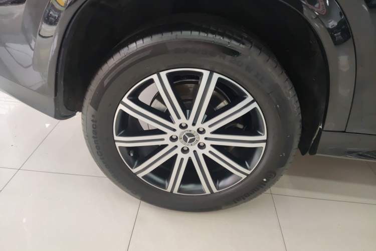 Used Mercedes-Benz GLE 2022 Refreshed GLE 350 4MATIC Coupe SUV Luxury Edition Right Rear Wheel Hub
