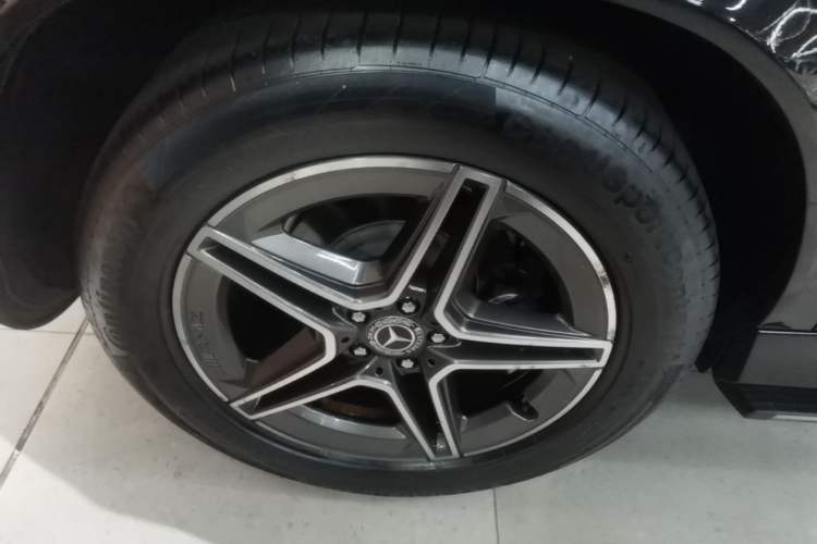Used Mercedes-Benz GLE 2022 Facelifted GLE 350 4MATIC Fashion Edition Right Rear Wheel Hub
