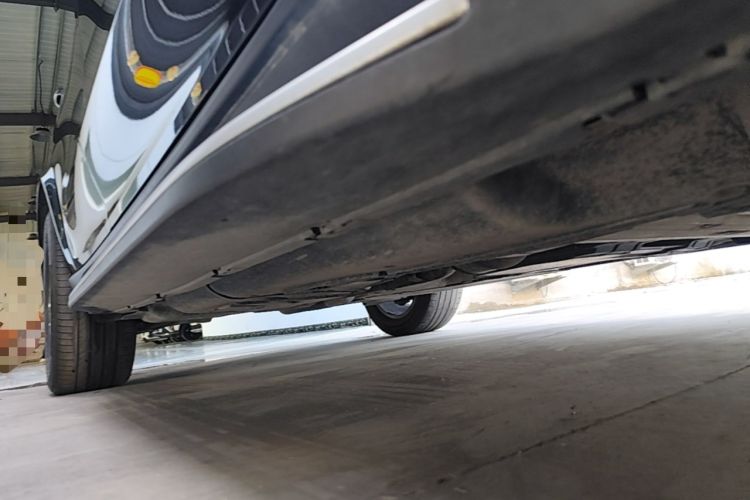 Used Mercedes-Benz GLE 2022 Facelifted GLE 350 4MATIC Fashion Edition Right Side Sill
