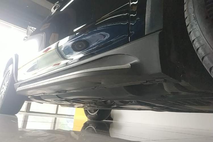 Used Mercedes-Benz GLE 2022 GLE 350 4MATIC Dynamic Edition Right Side Sill