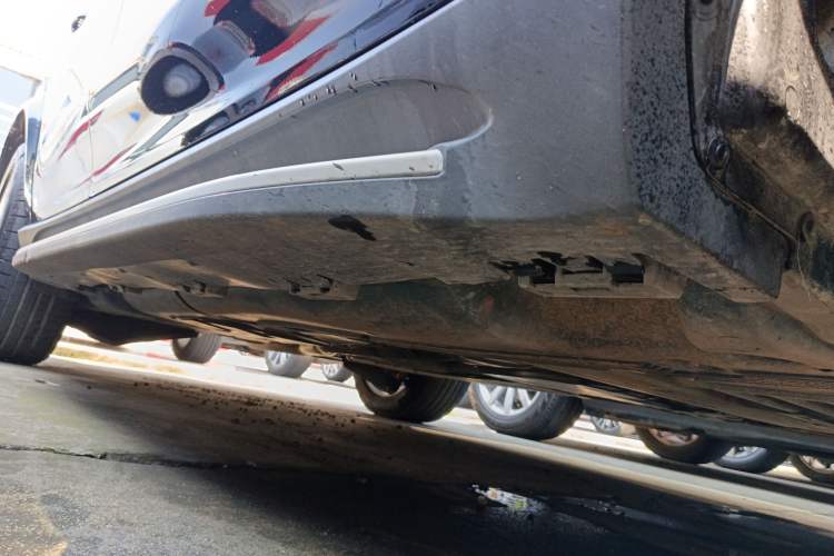 Used Mercedes-Benz GLE 2022 GLE 450 4MATIC Stylish Model Right Side Sill