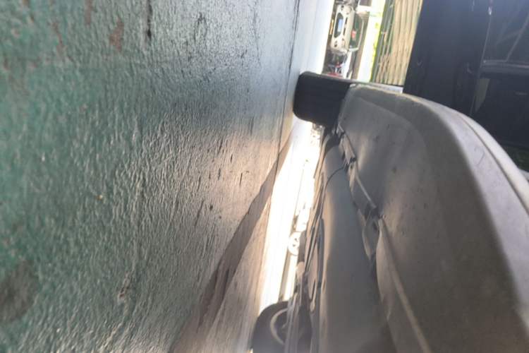 Used Mercedes-Benz GLE 2022 GLE 350 4MATIC Stylish Model Right Side Sill