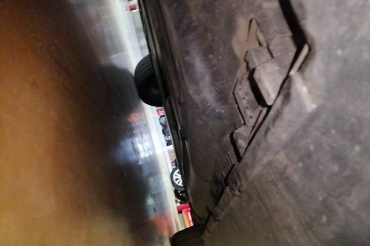 Used Mercedes-Benz GLE 2022 GLE 350 4MATIC Dynamic Edition Right Side Sill
