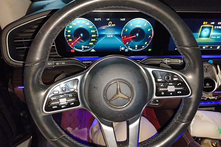 Used Mercedes-Benz GLE 2022 GLE 350 4MATIC Stylish Model Steering Wheel