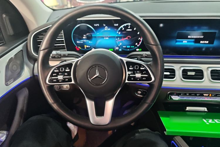 Used Mercedes-Benz GLE 2022 Refreshed GLE 450 4MATIC Stylish Edition Steering Wheel