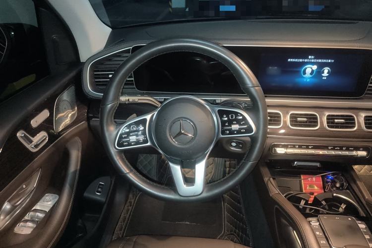 Used Mercedes-Benz GLE 2022 GLE 350 4MATIC Stylish Model Steering Wheel
