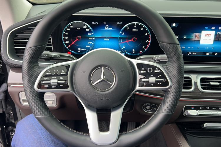 Used Mercedes-Benz GLE 2022 GLE 350 4MATIC Stylish Model Steering Wheel
