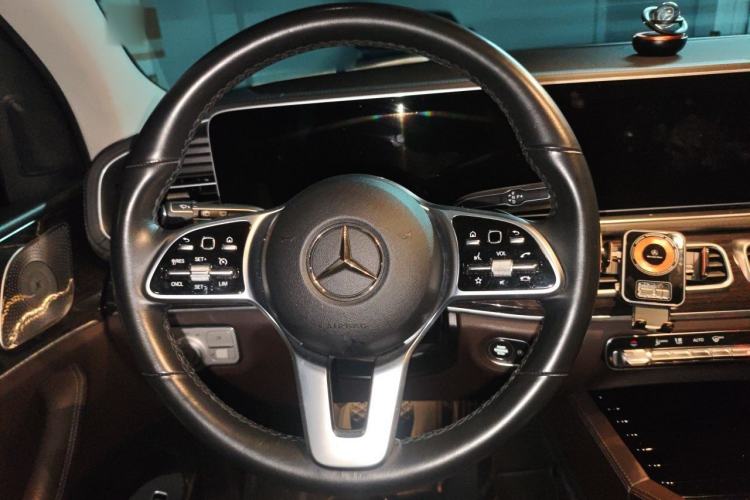 Used Mercedes-Benz GLE 2022 Facelifted GLE 350 4MATIC Fashion Edition Steering Wheel