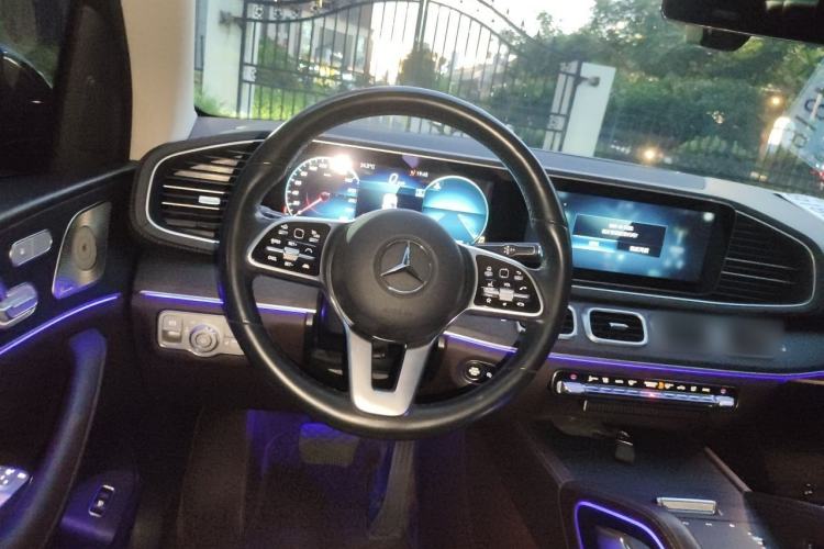 Used Mercedes-Benz GLE 2022 Refreshed GLE 450 4MATIC Luxury Edition Steering Wheel