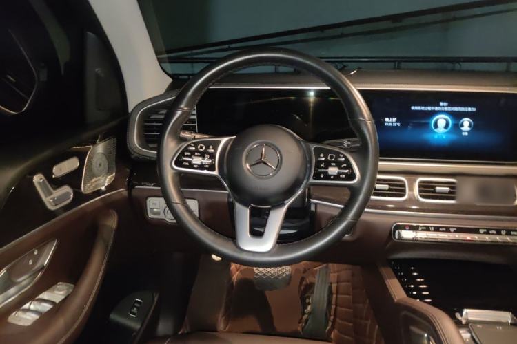 Used Mercedes-Benz GLE 2022 GLE 350 4MATIC Stylish Model Steering Wheel