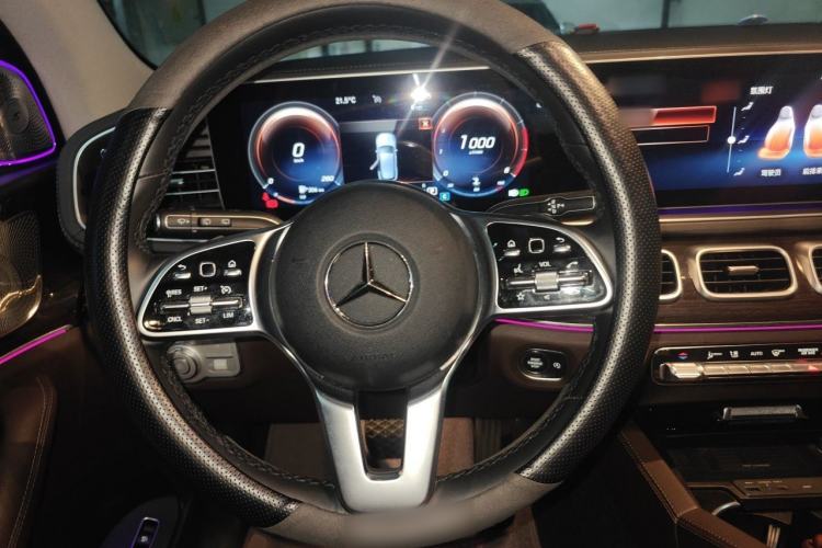 Used Mercedes-Benz GLE 2022 Facelifted GLE 350 4MATIC Fashion Edition Steering Wheel