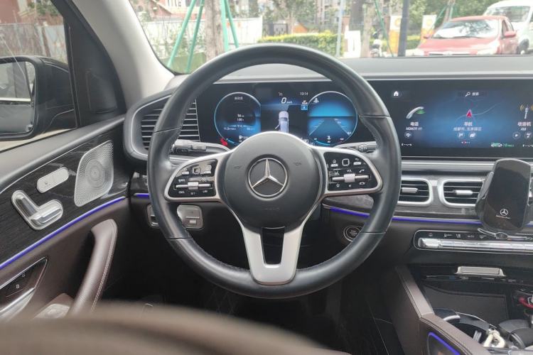 Used Mercedes-Benz GLE 2022 Facelifted GLE 350 4MATIC Fashion Edition Steering Wheel