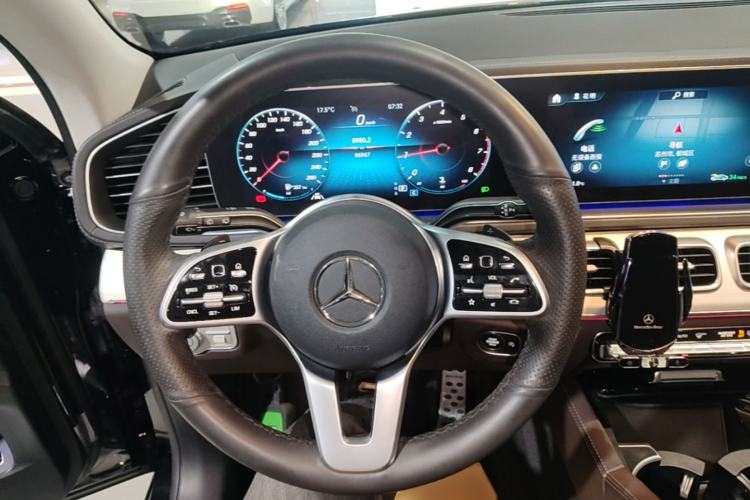 Used Mercedes-Benz GLE 2022 Refreshed GLE 350 4MATIC Dynamic Edition Steering Wheel