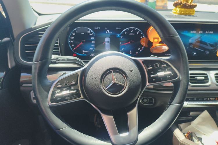 Used Mercedes-Benz GLE 2022 GLE 350 4MATIC Stylish Model Steering Wheel