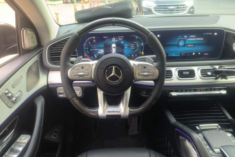 Used Mercedes-Benz GLE 2022 Refreshed GLE 350 4MATIC Coupe SUV Luxury Edition Steering Wheel
