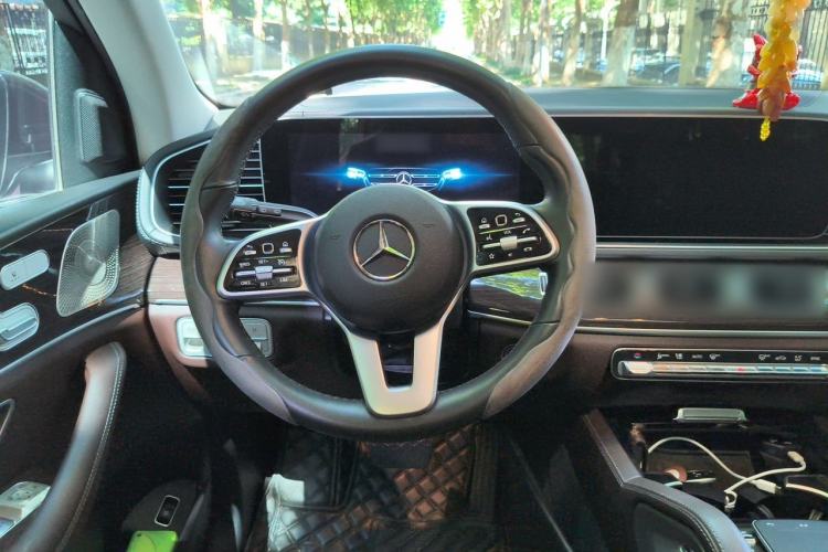 Used Mercedes-Benz GLE 2022 Facelifted GLE 350 4MATIC Fashion Edition Steering Wheel