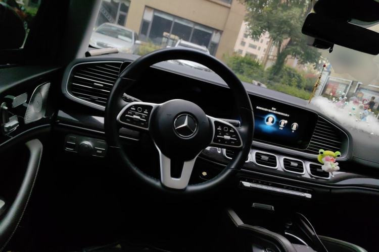 Used Mercedes-Benz GLE 2022 Facelifted GLE 350 4MATIC Fashion Edition Steering Wheel