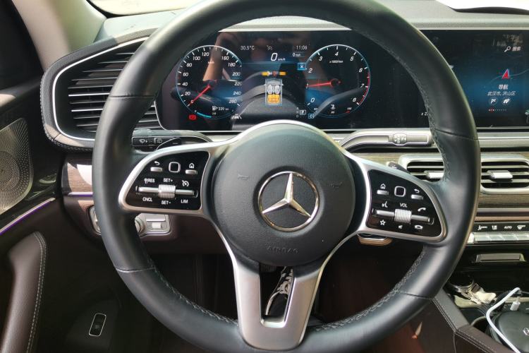 Used Mercedes-Benz GLE 2022 GLE 350 4MATIC Stylish Model Steering Wheel