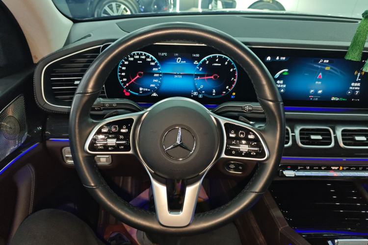 Used Mercedes-Benz GLE 2022 Facelifted GLE 350 4MATIC Fashion Edition Steering Wheel