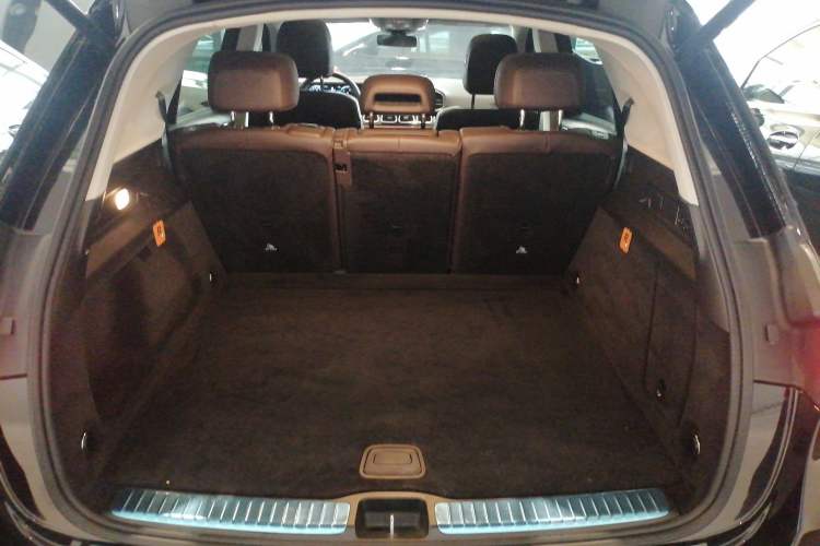 Used Mercedes-Benz GLE 2022 Facelifted GLE 350 4MATIC Fashion Edition Trunk