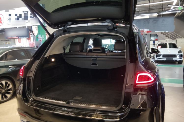 Used Mercedes-Benz GLE 2022 GLE 350 4MATIC Stylish Model Trunk
