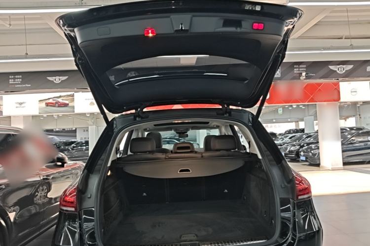 Used Mercedes-Benz GLE 2022 Facelifted GLE 350 4MATIC Fashion Edition Trunk