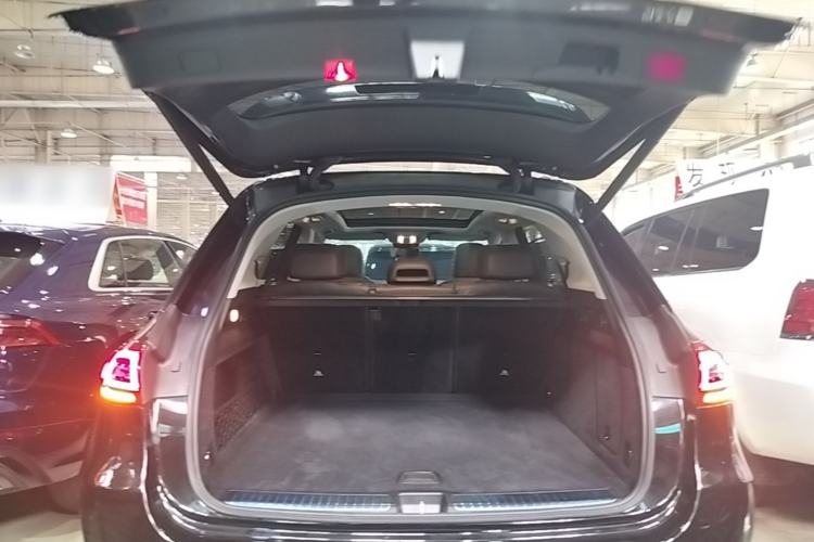 Used Mercedes-Benz GLE 2022 Facelifted GLE 350 4MATIC Fashion Edition Trunk