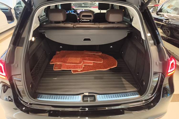 Used Mercedes-Benz GLE 2022 GLE 450 4MATIC AMG Line Trunk