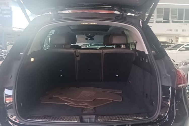 Used Mercedes-Benz GLE 2022 GLE 350 4MATIC Stylish Model Trunk