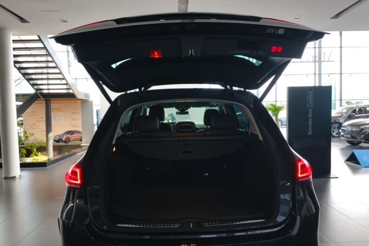 Used Mercedes-Benz GLE 2022 Facelifted GLE 350 4MATIC Fashion Edition Trunk