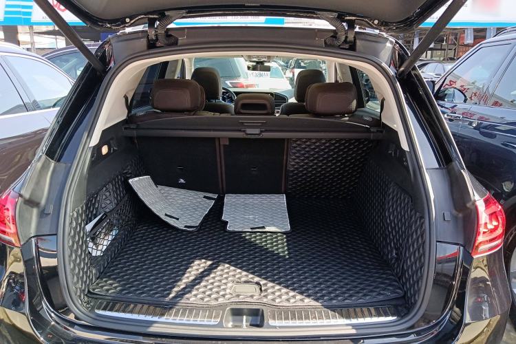 Used Mercedes-Benz GLE 2022 GLE 450 4MATIC Stylish Model Trunk