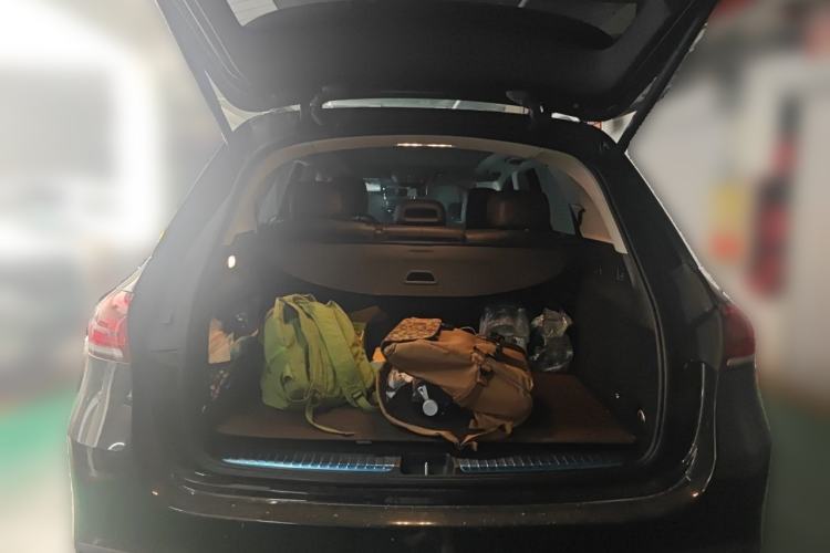 Used Mercedes-Benz GLE 2022 GLE 350 4MATIC Stylish Model Trunk