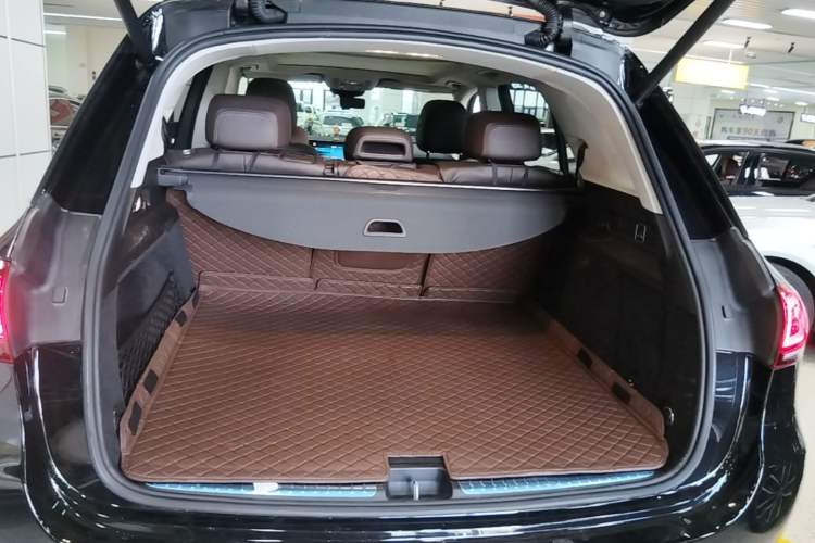 Used Mercedes-Benz GLE 2022 GLE 350 4MATIC Dynamic Edition Trunk