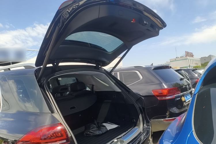Used Mercedes-Benz GLE 2022 GLE 350 4MATIC Dynamic Edition Trunk