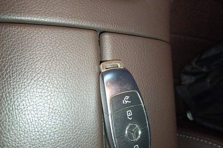 Used Mercedes-Benz GLE 2022 GLE 350 4MATIC Stylish Model Vehicle Key