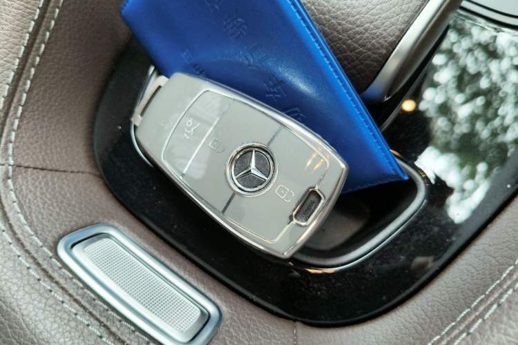 Used Mercedes-Benz GLE 2022 Facelifted GLE 350 4MATIC Fashion Edition Vehicle Key
