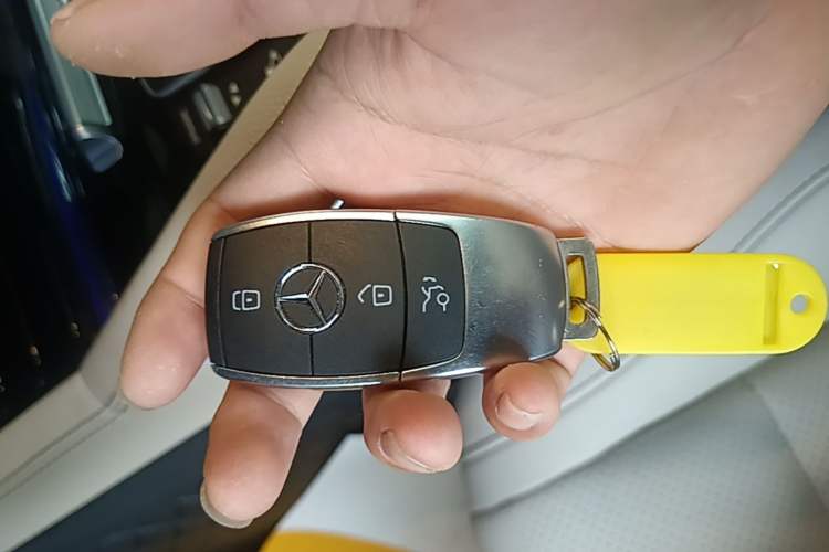 Used Mercedes-Benz GLE 2022 Facelifted GLE 350 4MATIC Fashion Edition Vehicle Key