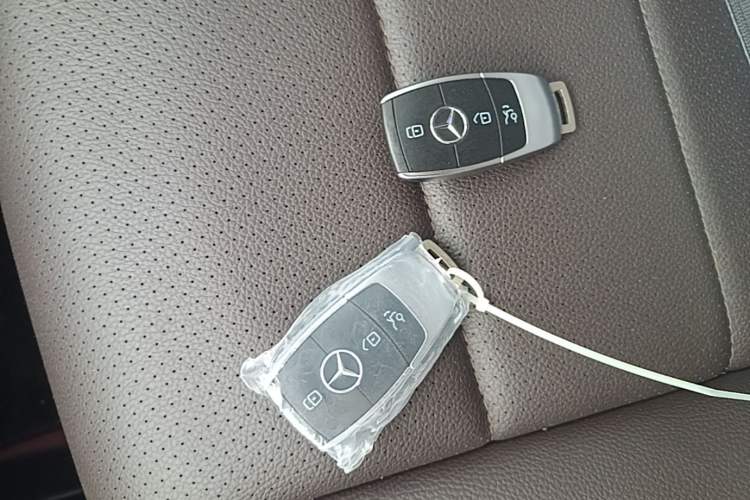 Used Mercedes-Benz GLE 2022 GLE 350 4MATIC Stylish Model Vehicle Key