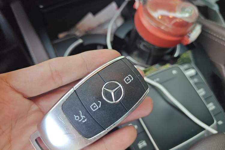 Used Mercedes-Benz GLE 2022 Facelifted GLE 350 4MATIC Fashion Edition Vehicle Key