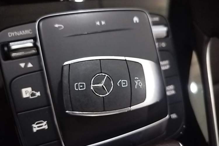 Used Mercedes-Benz GLE 2022 Facelifted GLE 350 4MATIC Fashion Edition Vehicle Key