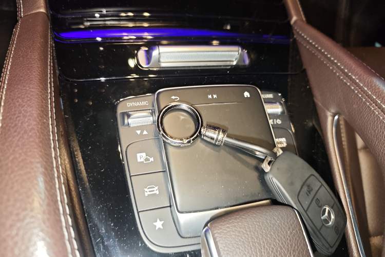 Used Mercedes-Benz GLE 2022 Facelifted GLE 350 4MATIC Fashion Edition Vehicle Key