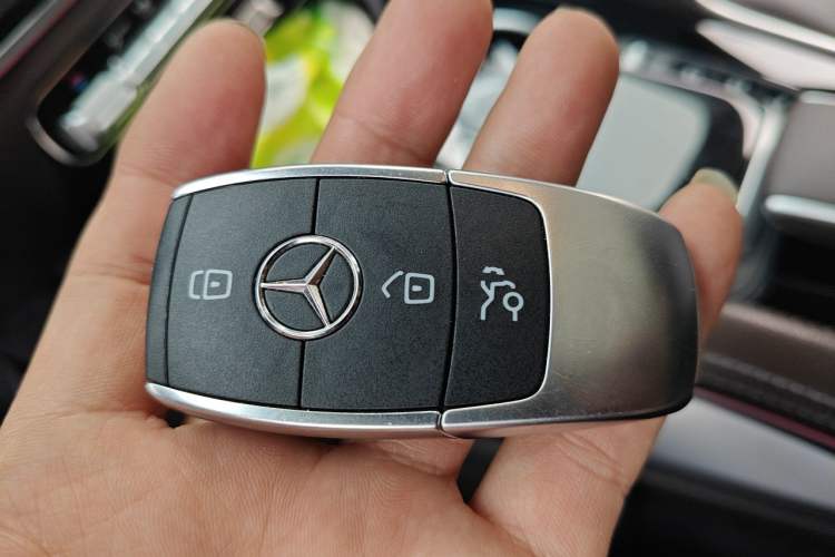 Used Mercedes-Benz GLE 2022 GLE 350 4MATIC Stylish Model Vehicle Key