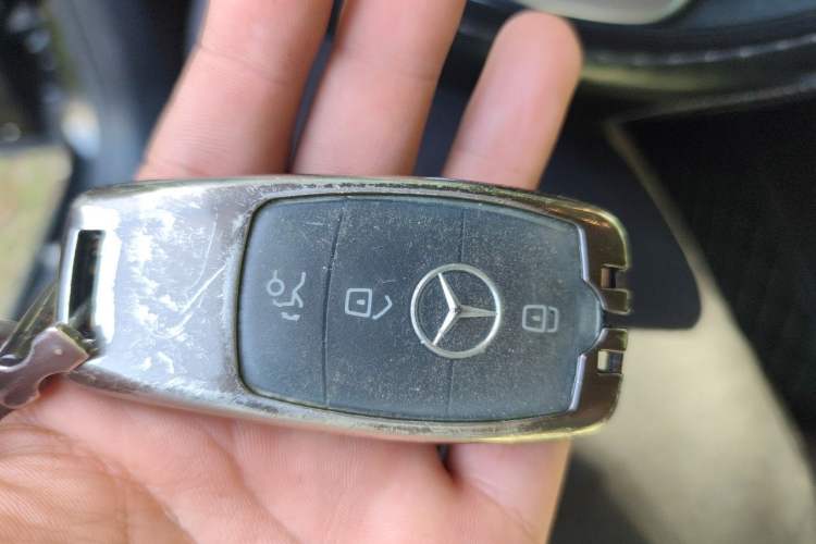 Used Mercedes-Benz GLE 2022 Refreshed GLE 350 4MATIC Dynamic Edition Vehicle Key