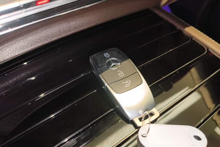 Used Mercedes-Benz GLE 2022 GLE 450 4MATIC AMG Line Vehicle Key