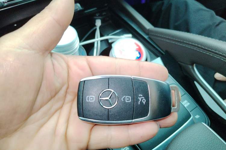 Used Mercedes-Benz GLE 2022 Facelifted GLE 350 4MATIC Fashion Edition Vehicle Key