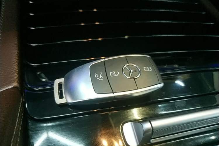 Used Mercedes-Benz GLE 2022 GLE 350 4MATIC Dynamic Edition Vehicle Key