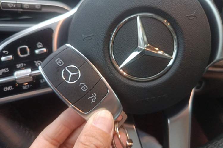 Used Mercedes-Benz GLE 2022 Facelifted GLE 350 4MATIC Fashion Edition Vehicle Key
