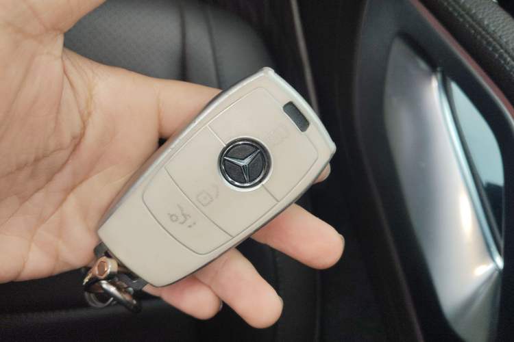 Used Mercedes-Benz GLE 2022 GLE 350 4MATIC Dynamic Edition Vehicle Key